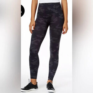 ! Spanx Look At Me Now Black Camo Leggings Size S XS